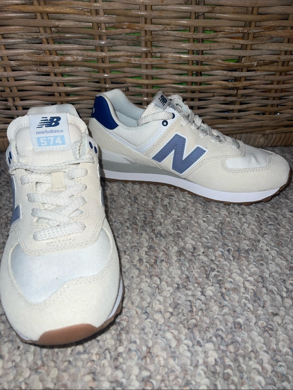 New Balance Men’s Cream and Blue Retro Lace-Up Sneakers
